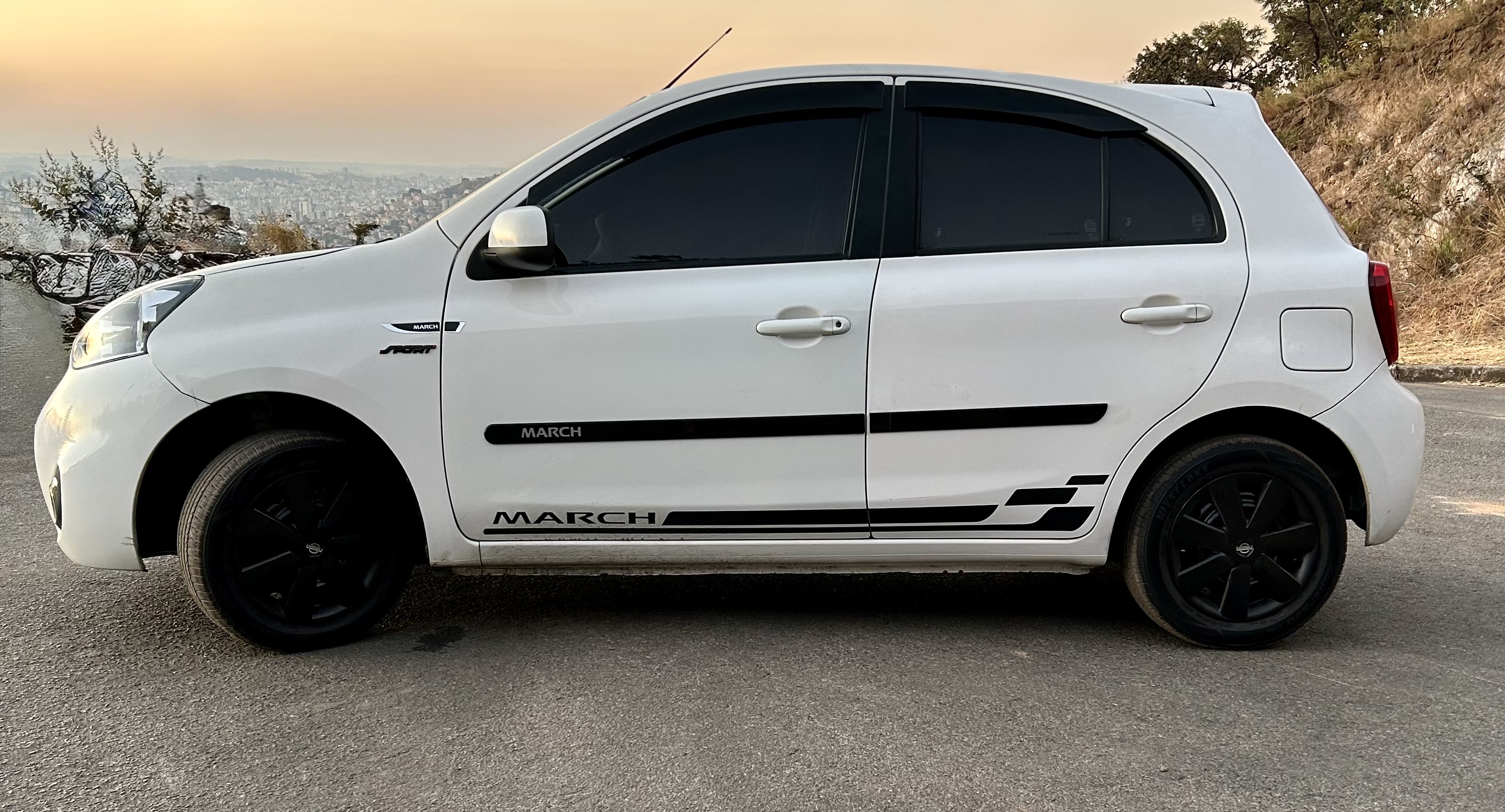 Nissan MARCH S 1.0 12V Flex 5p 2018