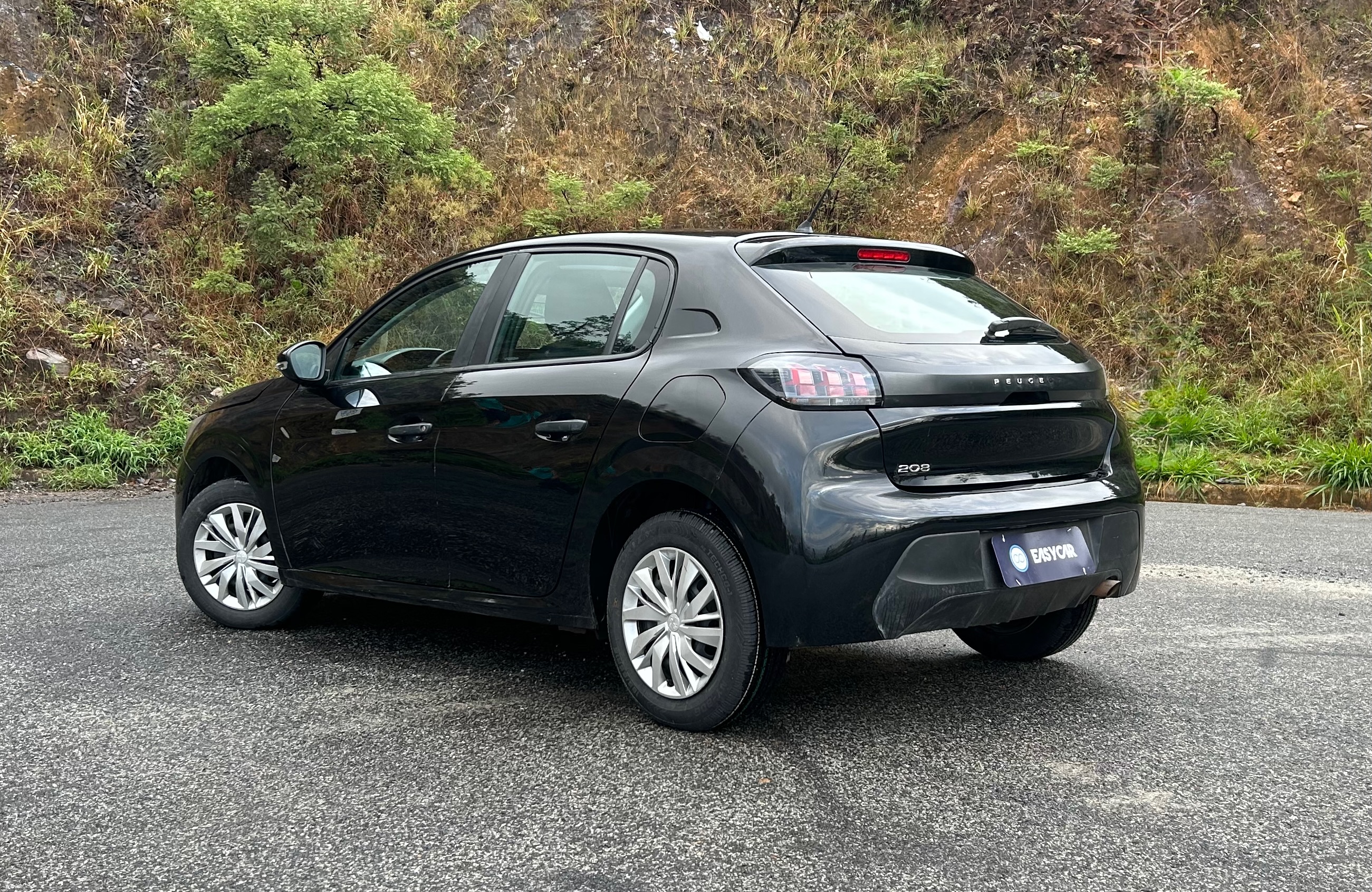 Peugeot 208 Like 1.0 Flex 6V 5p Mec. 2023